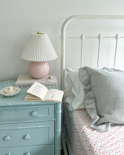 The Scalloped – Blue Trim