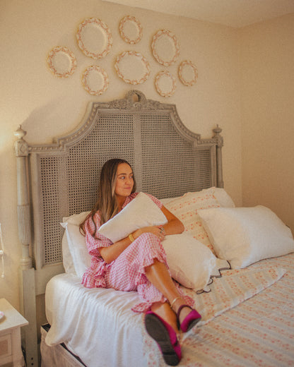 Scalloped Satin Pillowcase in Ivory